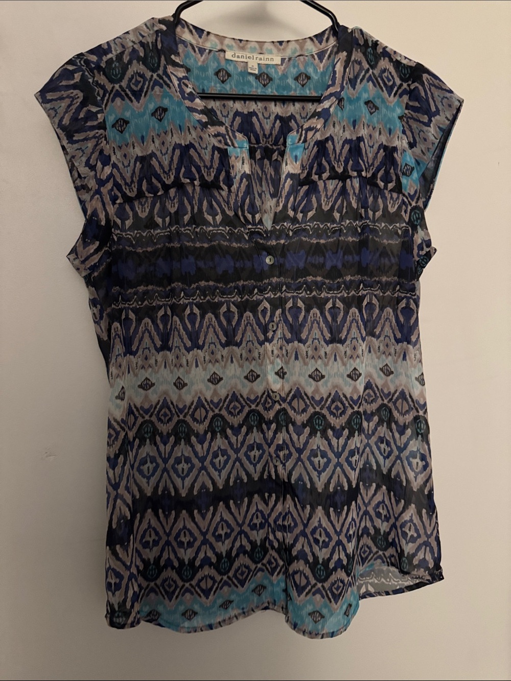 Daniel Rainn Blue & Teal Geometric Cap-Sleeve Blouse